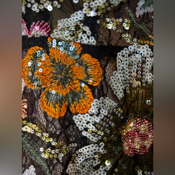 Mac Duggal EMBELLISHED FLORAL ONE SHOULDER GOWN STYLE 49574, SIZE 0/12 - Picture 9 of 17